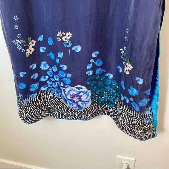 Satin Embroidered Tunic Top Blue Asian Print - Picture 6 of 7